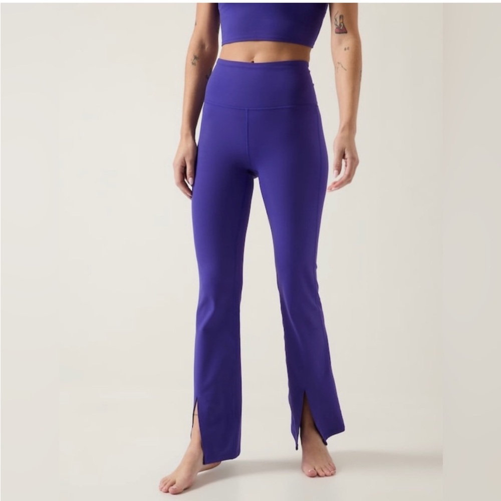 Athleta purple high waist boot/flare front slit yoga pants/leggings Small/ TALL